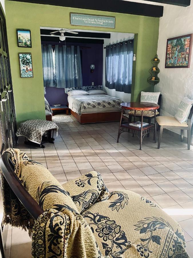 Villa Bougainvillea Aruba, The Tango Suite Palm Beach Exterior photo